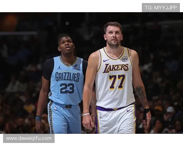 东契奇复出轰下44分难救主 湖人众将发力力克灰熊拿下关键胜利